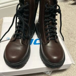 Soda zip boot